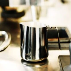 Fellow Eddy Milk Steaming Pitcher 530 Ml 13 Fellow Eddy Milk Steaming Pitcher 530 Ml -Coffee Supply Store fellow eddy milk pitcher 530ml 8345