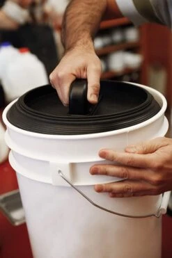 Airscape® Bucket Insert Lid 9 Airscape® Bucket Insert Lid -Coffee Supply Store planetary design airscape bucket insert lid 5245